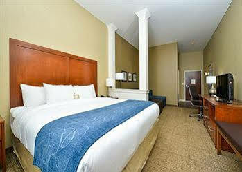 Comfort Airport-university Hotel 3*